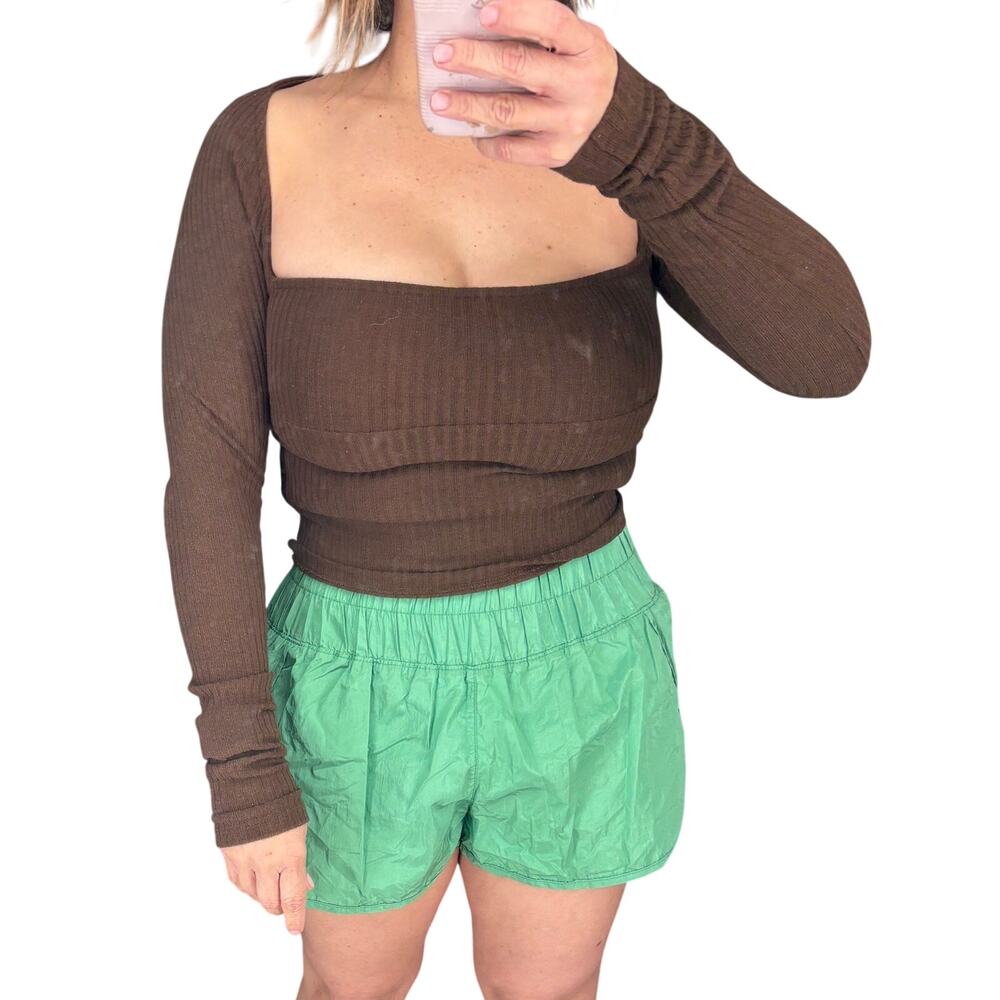 Urban Outfitters ribbed knit long sleeve crop top in a rich brown/chocolate